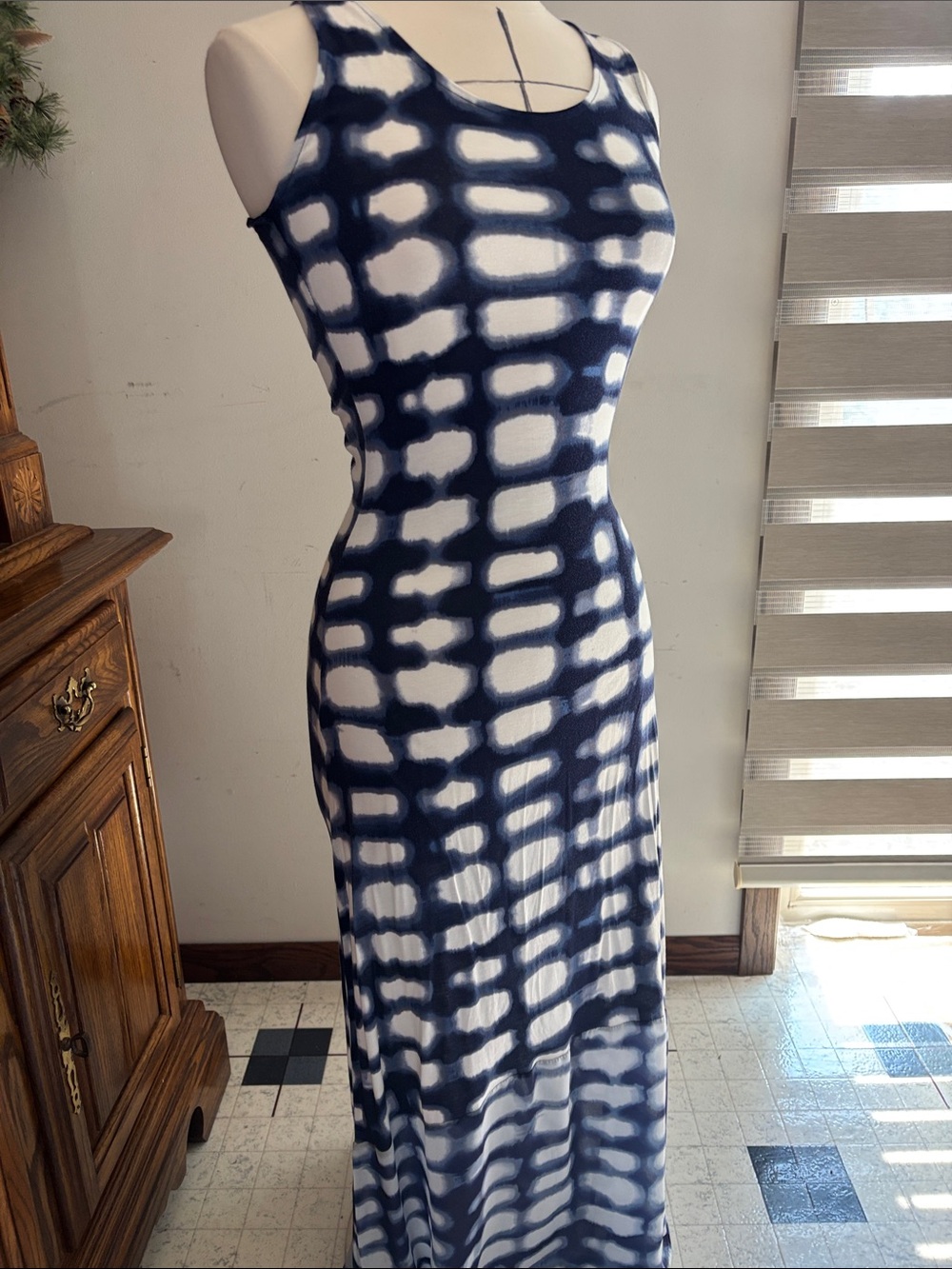 Navy and White Tie-Dye Scoop Neck Maxi Dress